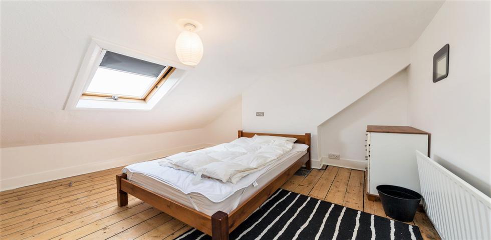 			Studio Apartment, 1 bath, 1 reception Flat			 Ravenshaw Street, WEST HAMPSTEAD